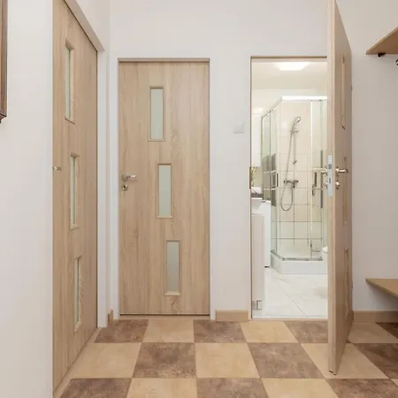Wola Business Sunny & Spacious By Renters Warschau