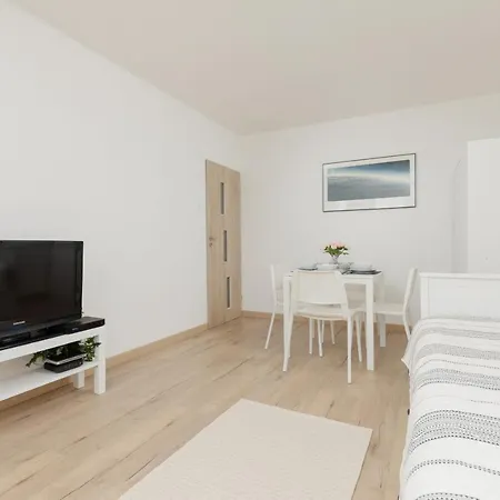 Wola Business Sunny & Spacious By Renters Warszawa