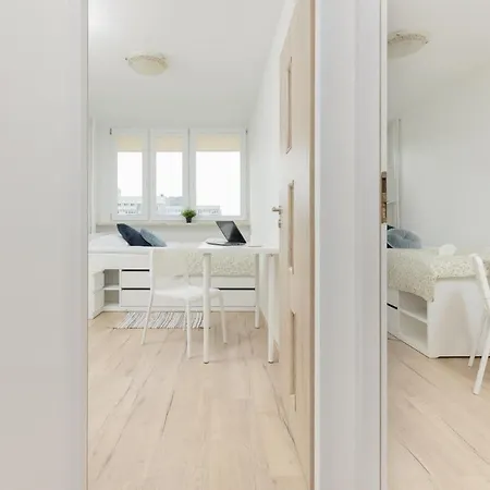 Wola Business Sunny & Spacious By Renters *