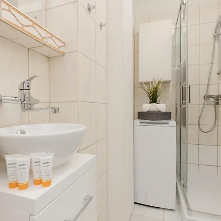 Wola Business Sunny & Spacious By Renters *